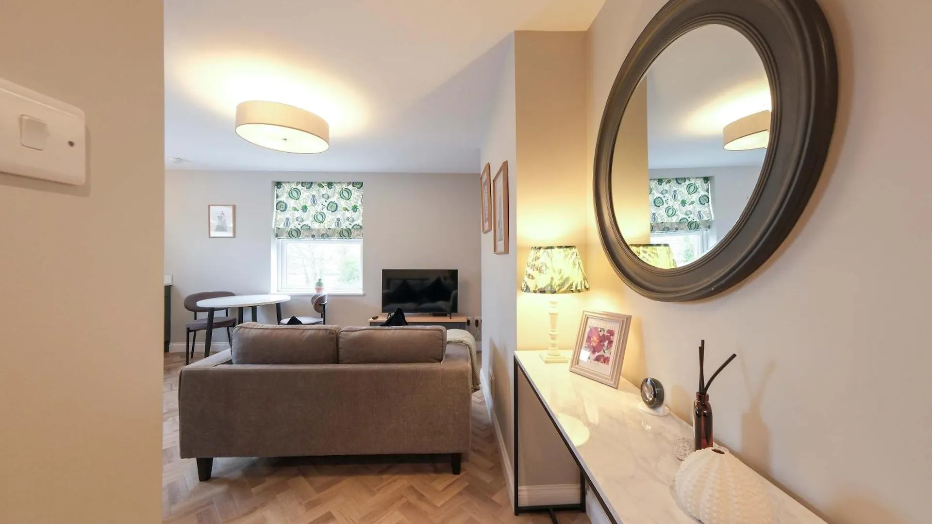 One Bedroom Flat In Southville Bristol Apartment