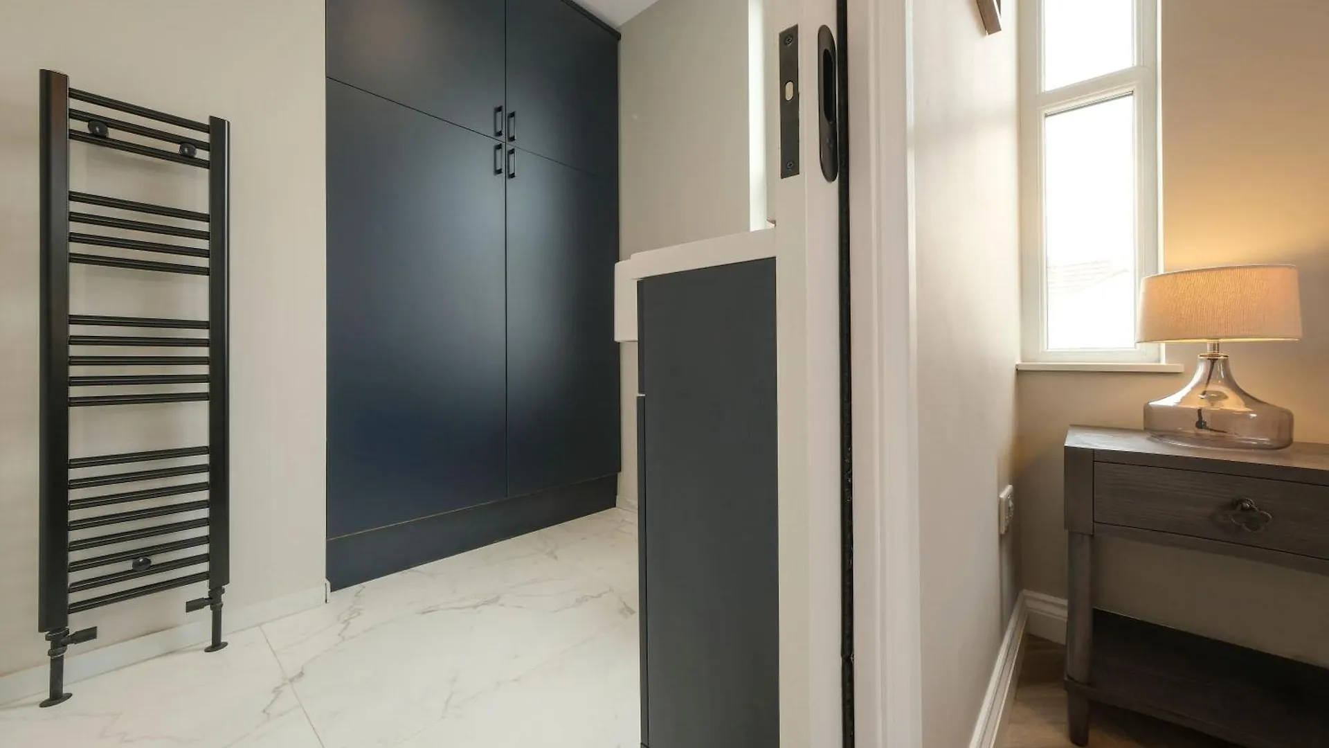 One Bedroom Flat In Southville Bristol 0*,  United Kingdom